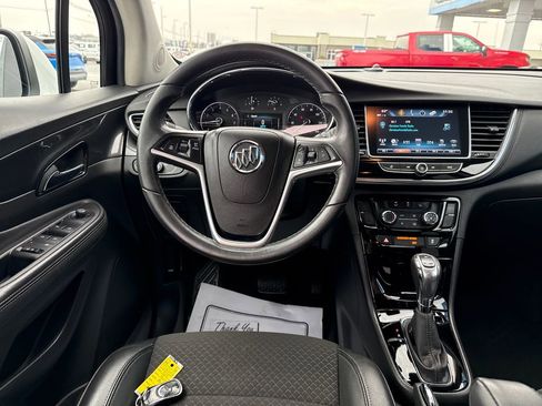 Used 2018 Buick Encore Preferred image 16
