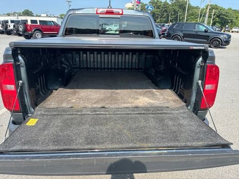 Used 2015 Chevrolet Colorado Z71 RWD image 9