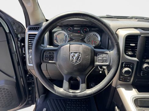Used 2019 RAM 1500 Big Horn AWD/4WD image 11