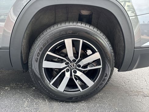Used 2023 Volkswagen Atlas SE image 14