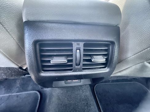 Used 2023 Nissan Altima 2.5 SL AWD/4WD image 22