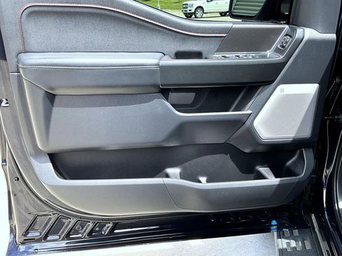 Used 2025 Ford F150 Raptor AWD/4WD image 9