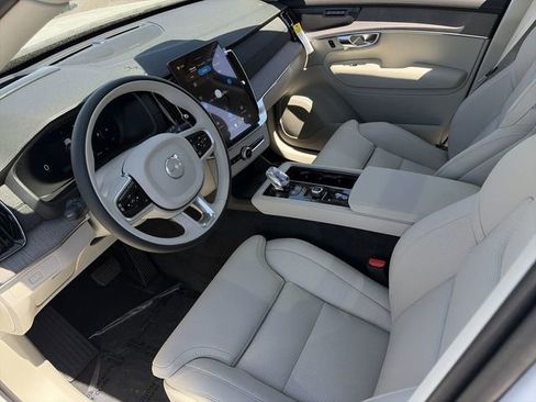 New 2026 Volvo XC90 B6 Ultra w/ Protection Package AWD/4WD image 19
