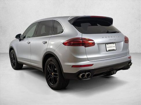 Used 2017 Porsche Cayenne S AWD/4WD image 3