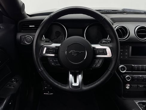 Used 2020 Ford Mustang Coupe RWD image 23