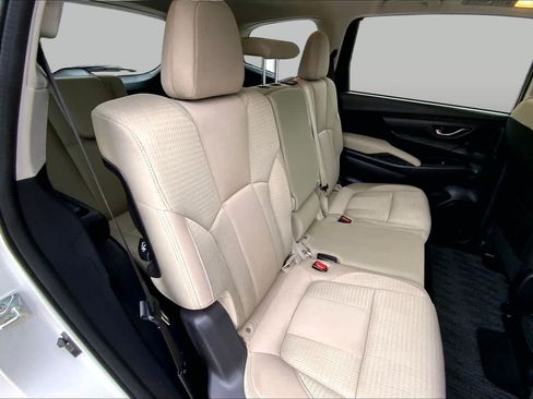 Used 2023 Subaru Ascent Premium w/ Convenience Package AWD/4WD image 19