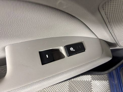 Used 2017 Hyundai Elantra Limited w/ Limited Tech Package 04 image 35