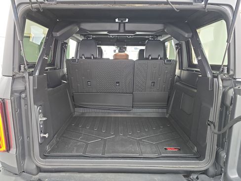 Used 2023 Ford Bronco Outer Banks image 12