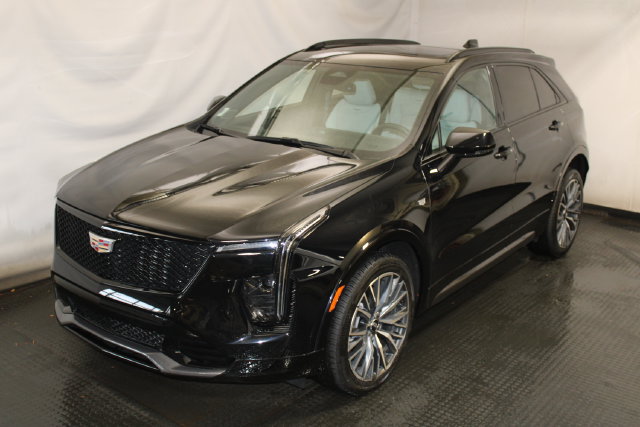Used 2024 Cadillac XT4 Sport FWD image 1