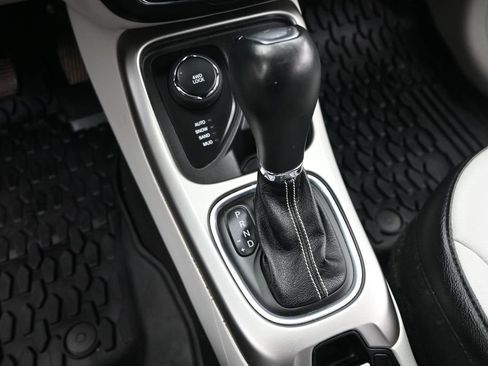 Used 2021 Jeep Compass Latitude w/ Sun and Sound Group AWD/4WD image 23