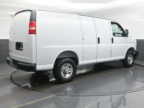 New 2026 Chevrolet Express 2500 w/ Driver Convenience Package RWD image 28
