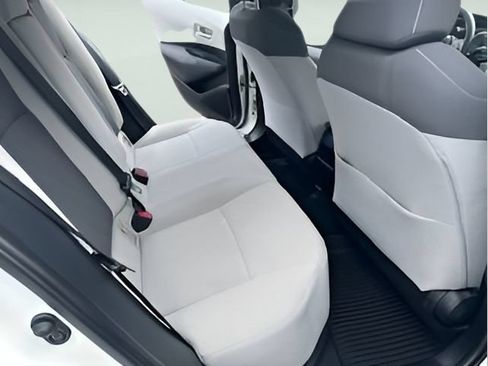 Used 2020 Toyota Corolla LE FWD image 19