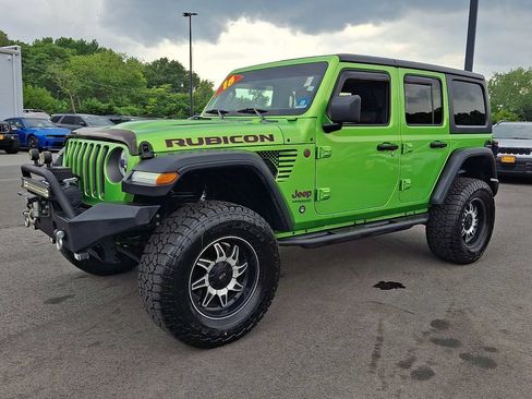 Used 2018 Jeep Wrangler Unlimited Rubicon AWD/4WD image 3