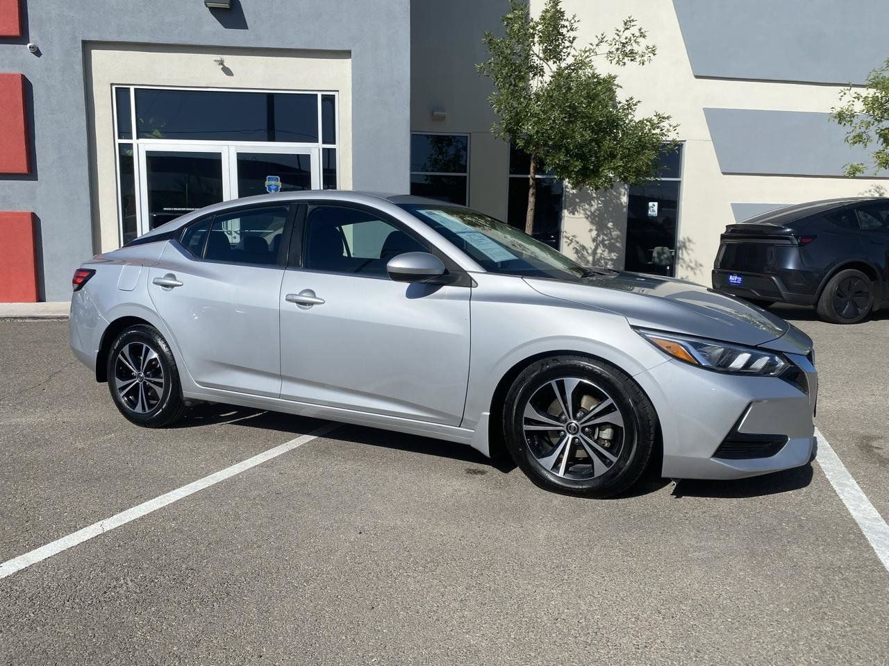 Used 2021 Nissan Sentra SV FWD image 2