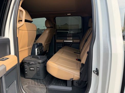 Used 2022 Ford F250 Lariat w/ Lariat Ultimate Package AWD/4WD image 21