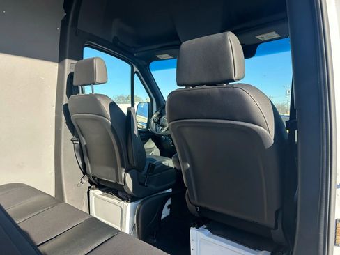 Used 2021 Mercedes-Benz Sprinter 3500 image 16