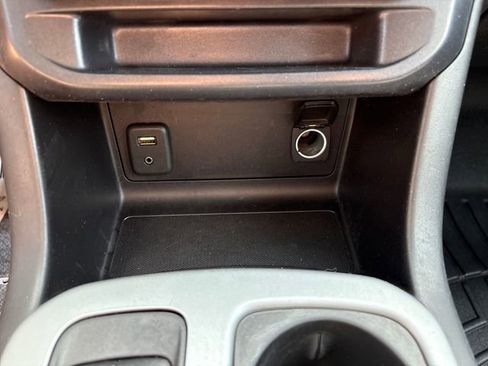 Used 2017 Chevrolet Colorado LT w/ LT Convenience Package AWD/4WD image 17
