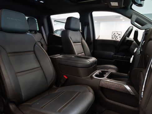 Used 2019 GMC Sierra 1500 Denali w/ Denali Ultimate Package AWD/4WD image 24