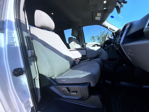 Used 2016 Ford F150 XLT w/ Equipment Group 302A Luxury AWD/4WD image 17