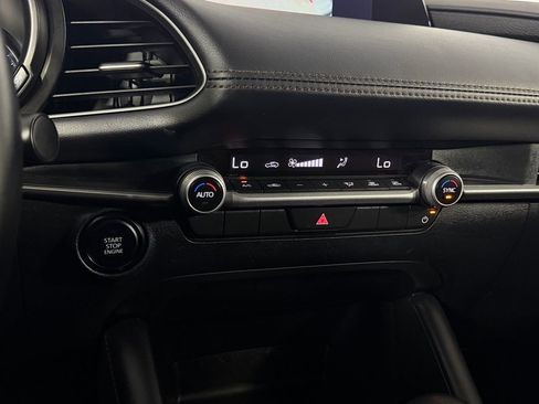 Used 2025 MAZDA MAZDA3 s FWD image 13