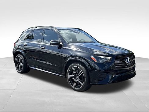 Used 2025 Mercedes-Benz GLE 450 4MATIC image 2