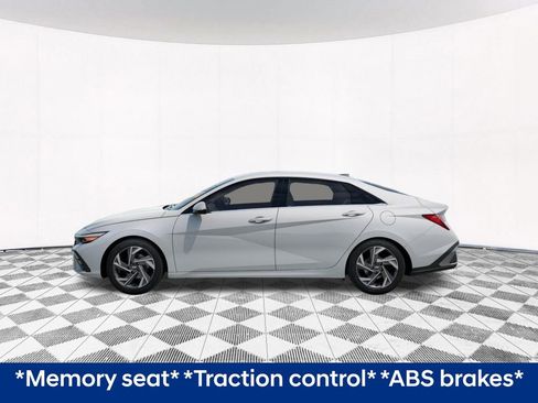 New 2026 Hyundai Elantra Limited image 5