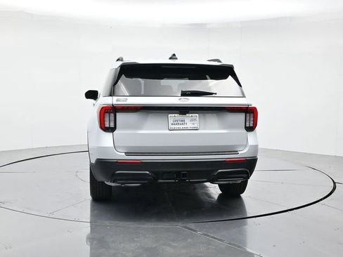New 2026 Ford Explorer ST-Line RWD image 9