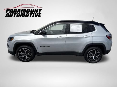 Used 2025 Jeep Compass Limited AWD/4WD image 4