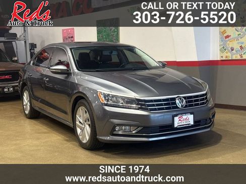 Used 2018 Volkswagen Passat 2.0T SE FWD image 1