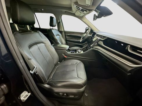 Used 2022 Jeep Grand Cherokee Limited 4xe w/ Luxury Tech Group II image 34