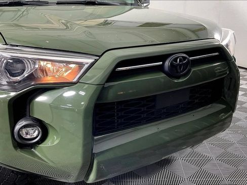 Used 2021 Toyota 4Runner Trail Special Edition AWD/4WD image 32