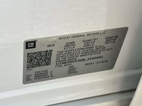 Used 2020 Chevrolet Traverse Premier w/ LPO, Floor Liner Package FWD image 12