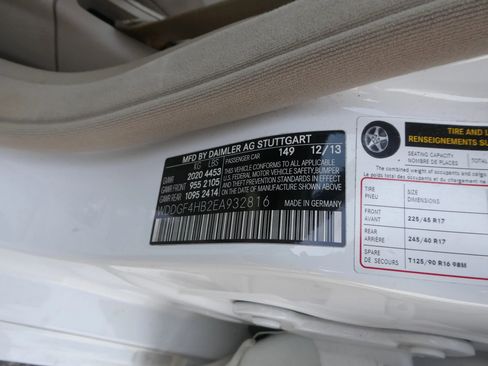 Used 2014 Mercedes-Benz C 250 Sedan image 12