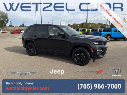 New 2025 Jeep Grand Cherokee Limited w/ Luxury Tech Group II image 1