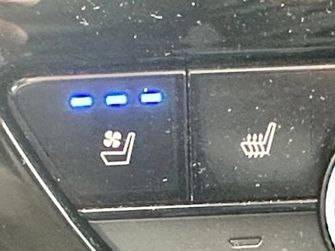 Used 2024 Honda Accord Touring image 13