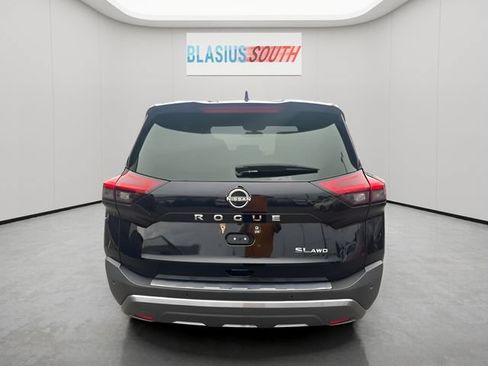 Used 2023 Nissan Rogue SL AWD/4WD image 4