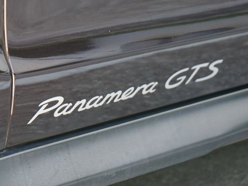 Used 2013 Porsche Panamera GTS image 24