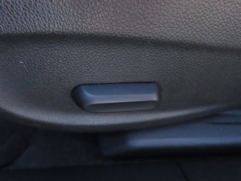 Used 2012 Chevrolet Cruze LT w/ All-Star Edition image 20