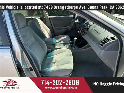 Used 2004 Toyota Camry LE image 32