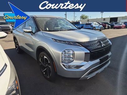 Used 2024 Mitsubishi Outlander SE