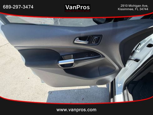 Used 2021 Ford Transit Connect XLT FWD image 8