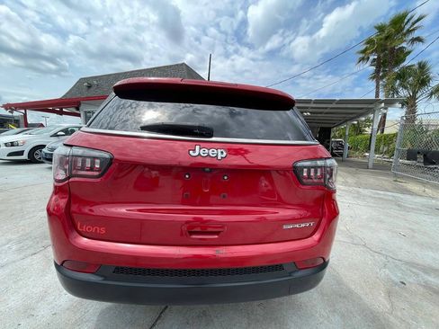 Used 2020 Jeep Compass Sport w/ Tech Group FWD image 5