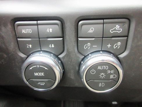 New 2026 GMC Sierra 1500 AT4X AWD/4WD image 18