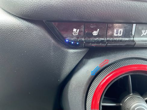 Used 2023 Chevrolet Blazer RS w/ Enhanced Convenience Package AWD/4WD image 21