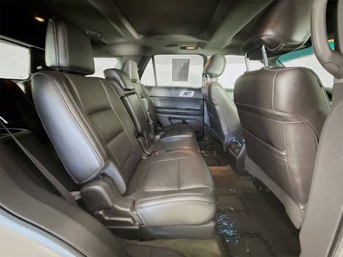 Used 2014 Ford Explorer Limited image 26