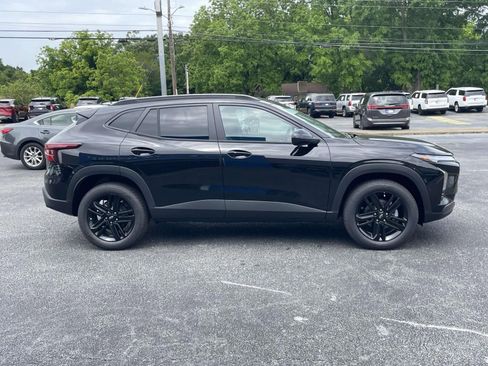 New 2026 Chevrolet Trax ACTIV w/ Driver Confidence Package FWD image 4