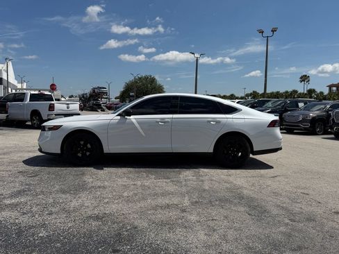Used 2024 Honda Accord EX image 8