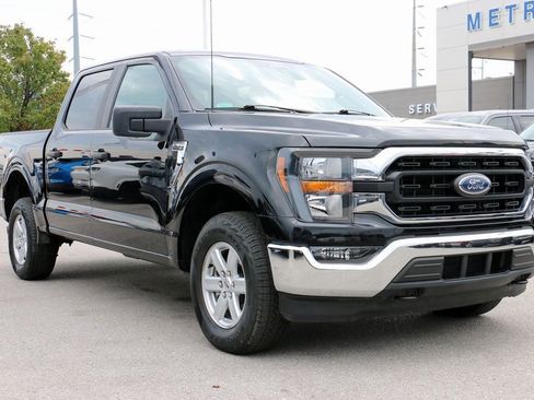Used 2023 Ford F150 XLT image 4
