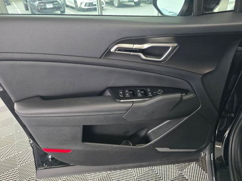 Used 2023 Kia Sportage EX FWD image 32