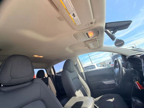 Used 2020 Chevrolet Colorado LT w/ LT Convenience Package image 27